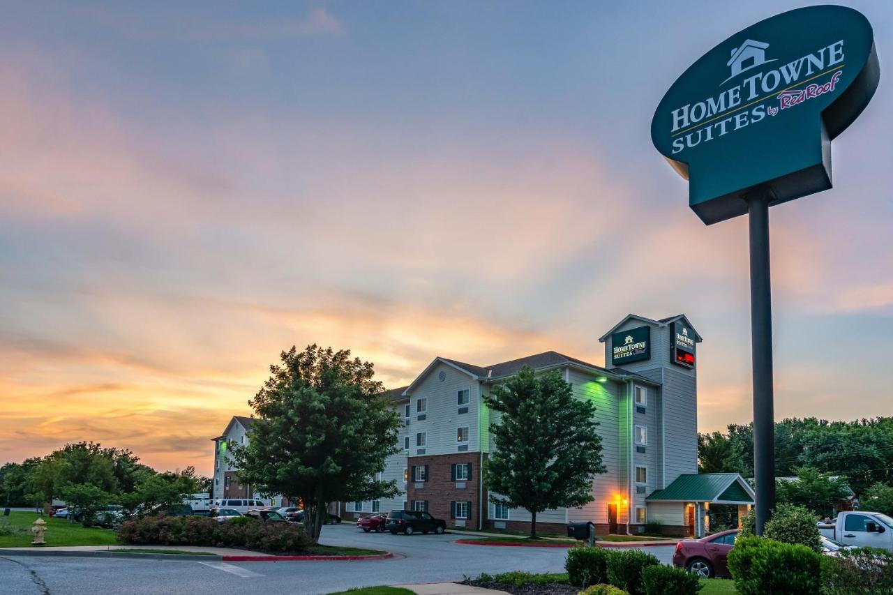 Hometowne Studios & Suites By Red Roof Bentonville Exterior foto