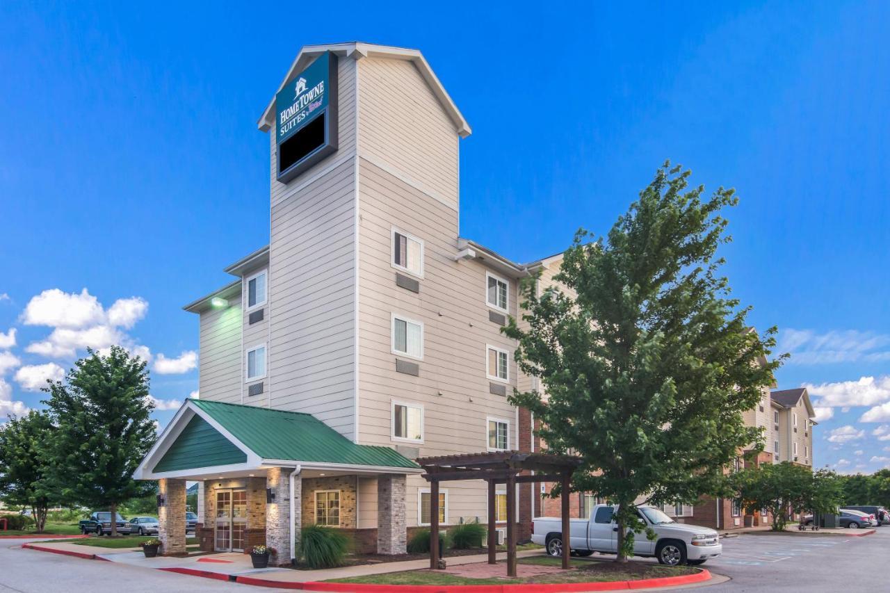 Hometowne Studios & Suites By Red Roof Bentonville Exterior foto