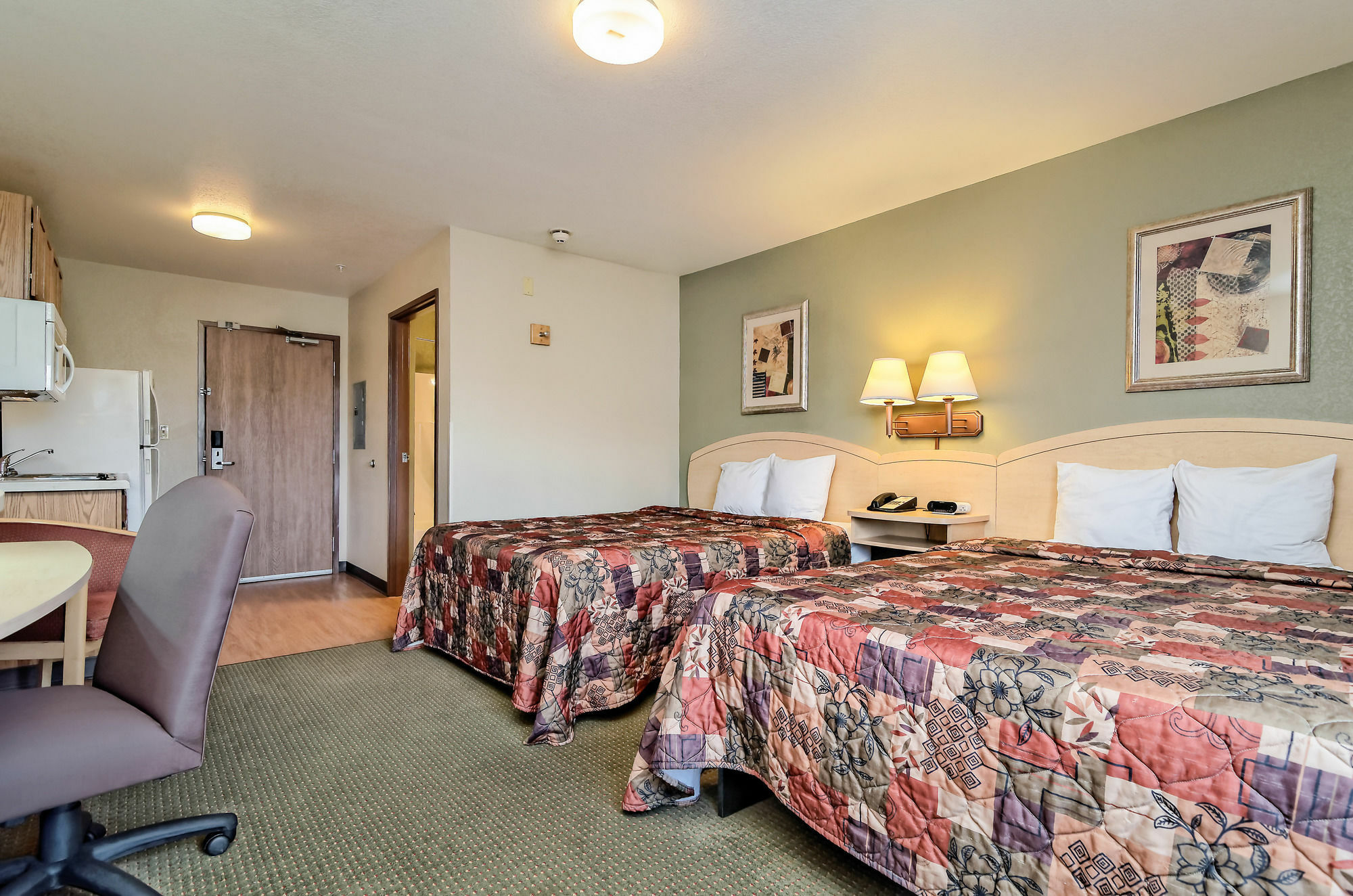 Hometowne Studios & Suites By Red Roof Bentonville Exterior foto