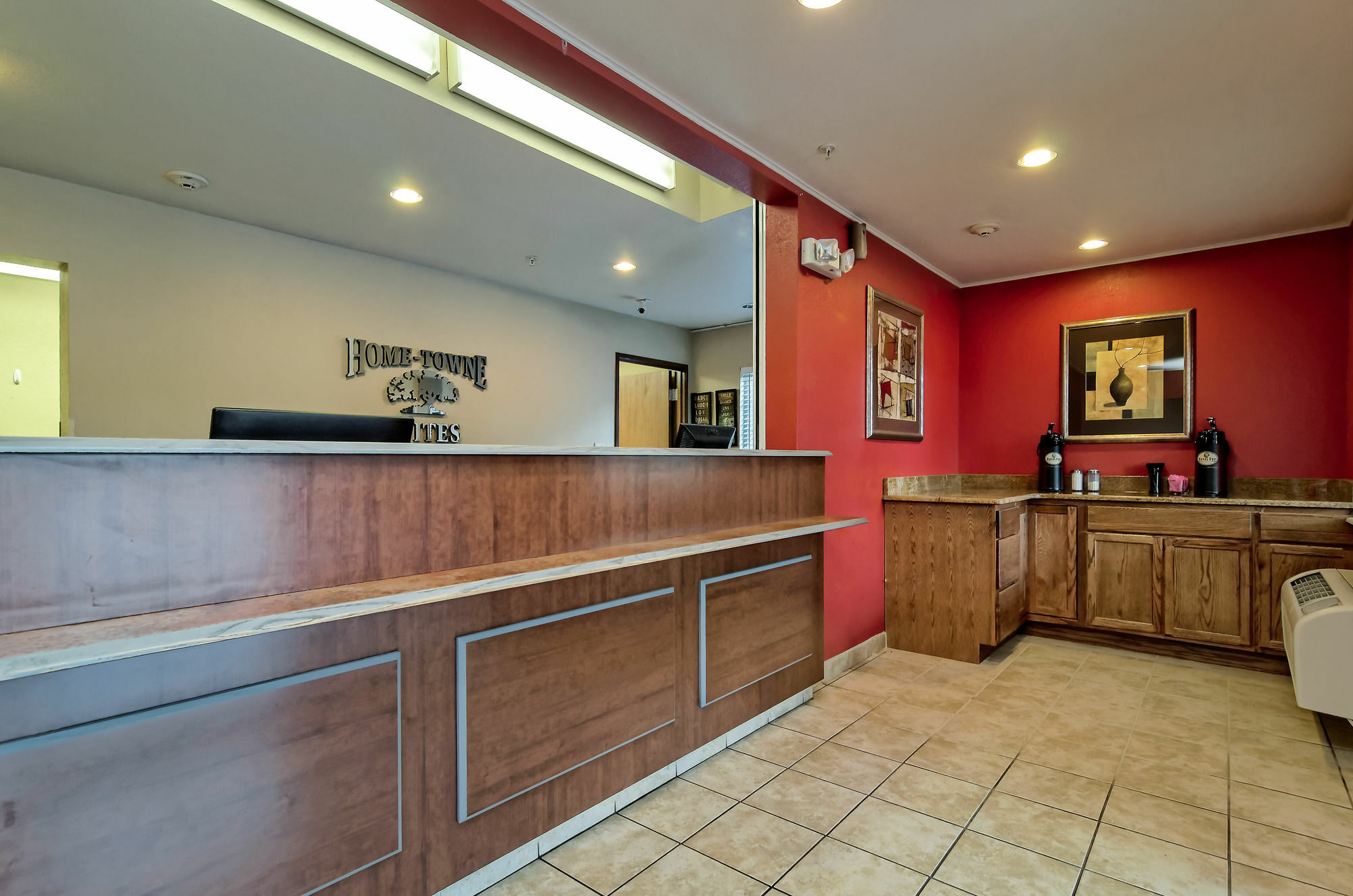 Hometowne Studios & Suites By Red Roof Bentonville Exterior foto